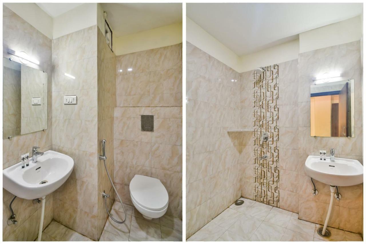 Golden Feather Hotel Udaipur Ngoại thất bức ảnh